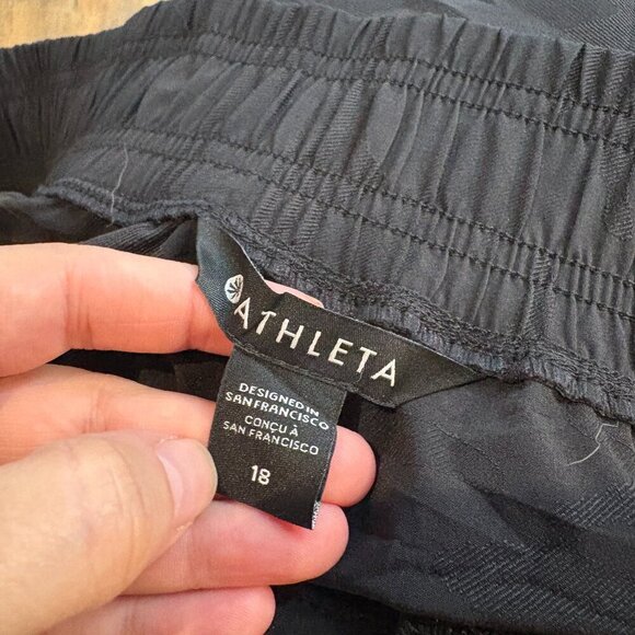 Athleta black jacquard camo print jogger pants - Picture 4 of 5